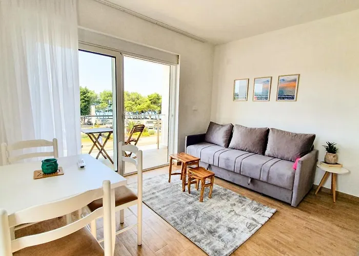 Olav Holiday Apartments Bar